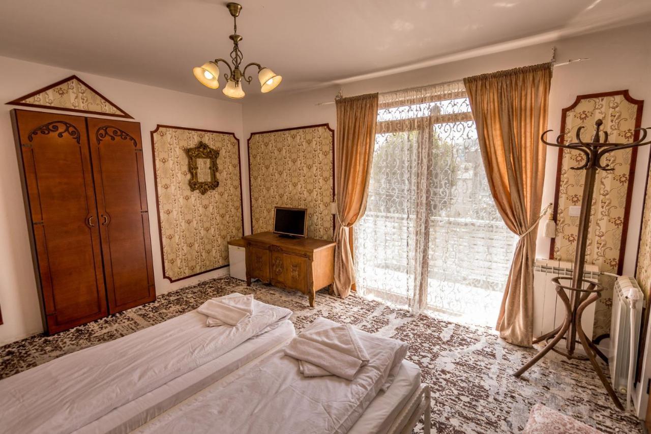 Tihiat Kut Complex Hotel Kyustendil Ngoại thất bức ảnh