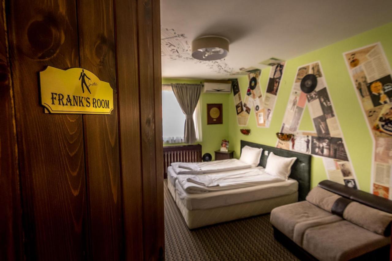 Tihiat Kut Complex Hotel Kyustendil Ngoại thất bức ảnh